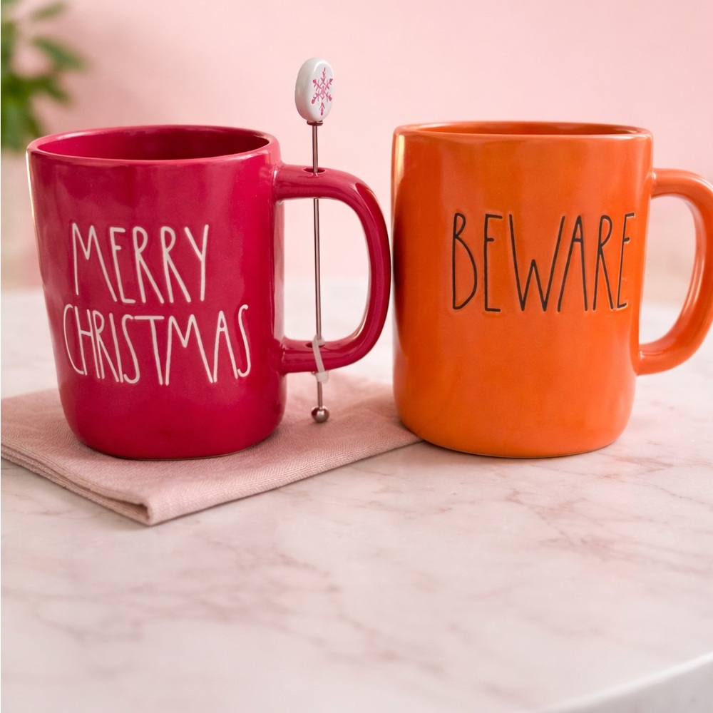 Rae Dunn Mug Set – Like New Condition